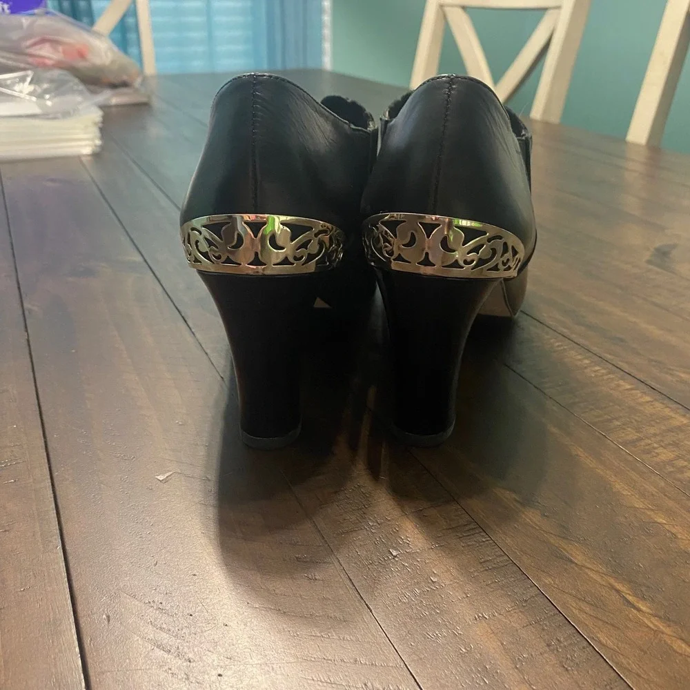 Brighton Rand Black Leather Embroidered Filigree Heel Ankle Boots 10M Vitage 90s